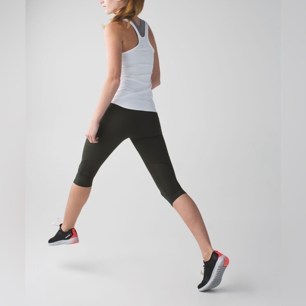 Lululemon Vent It Out Crop - Picture 2 of 9